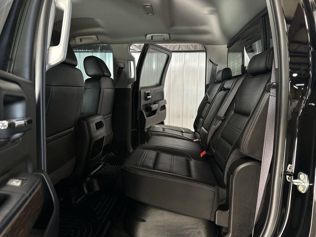 Used 2017 GMC Sierra 2500 Denali w/ Duramax Plus Package image 8