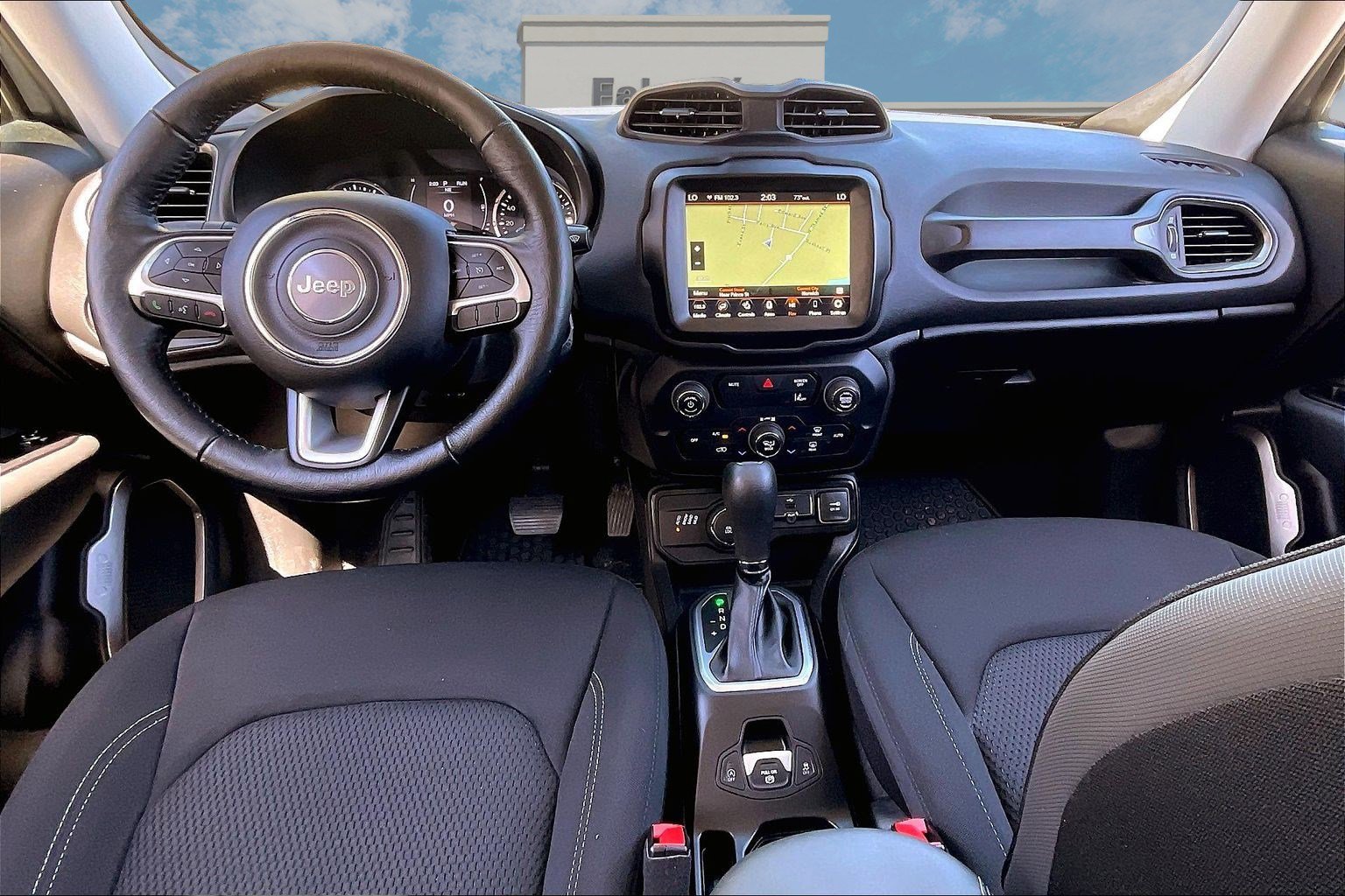 Used 2023 Jeep Renegade Latitude w/ Premium Group AWD/4WD image 15
