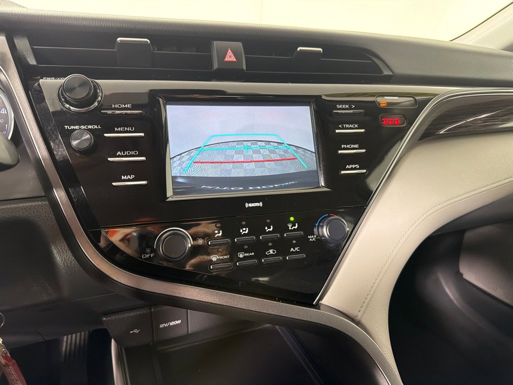 Used 2020 Toyota Camry LE FWD image 14