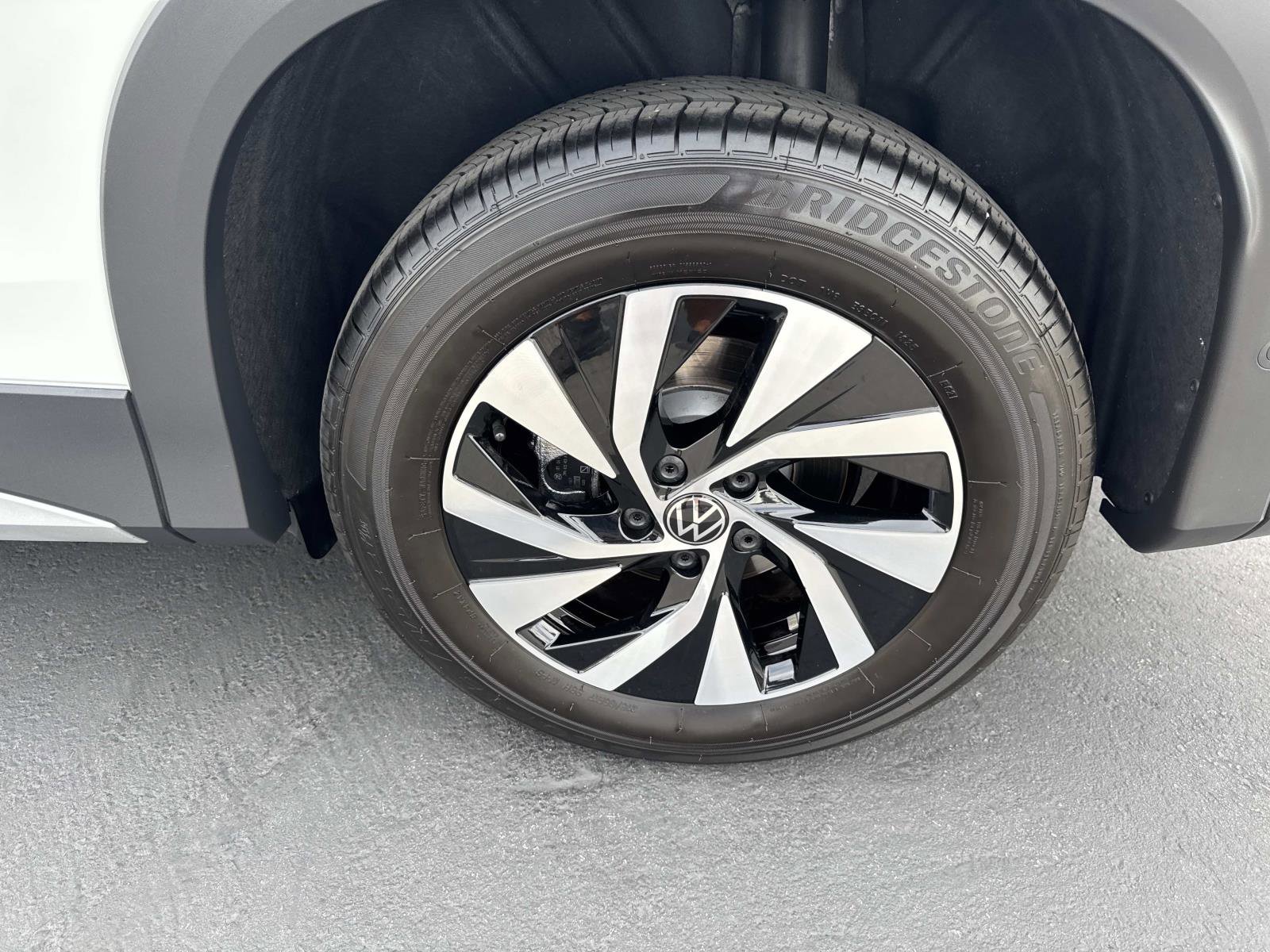 Certified 2025 Volkswagen Tiguan S image 6