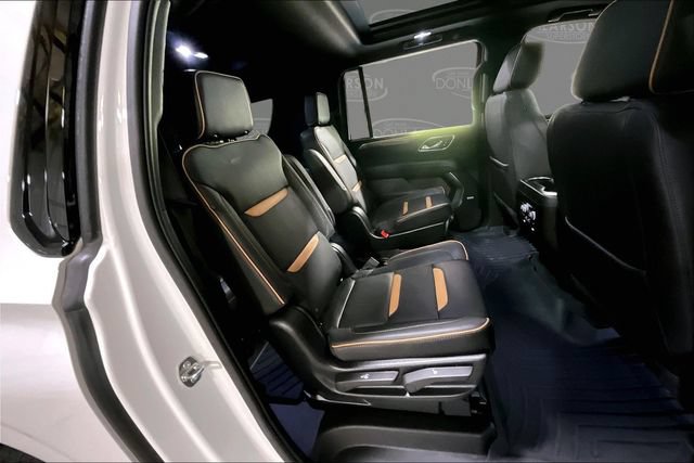 Certified 2023 GMC Yukon XL AT4 w/ AT4 Premium Plus Package AWD/4WD image 16