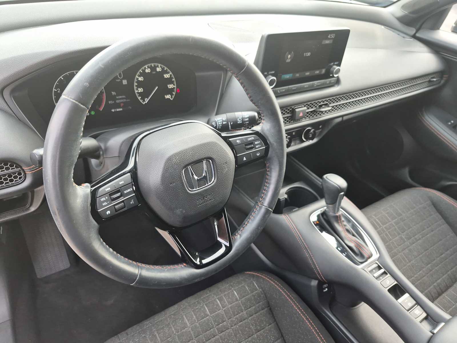 Certified 2025 Honda HR-V Sport image 2