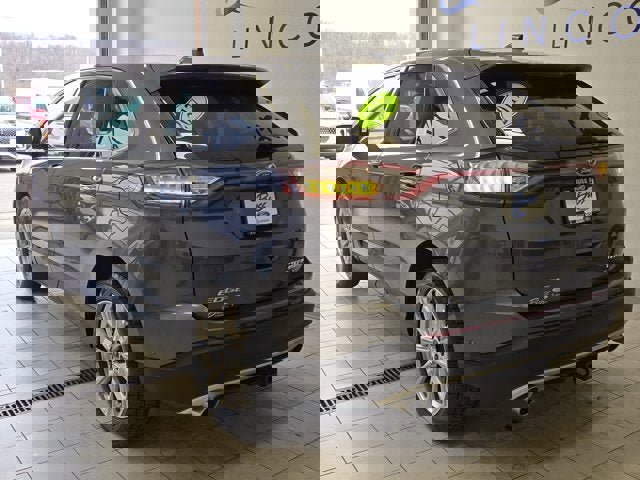 Used 2017 Ford Edge Titanium w/ Equipment Group 302A image 15