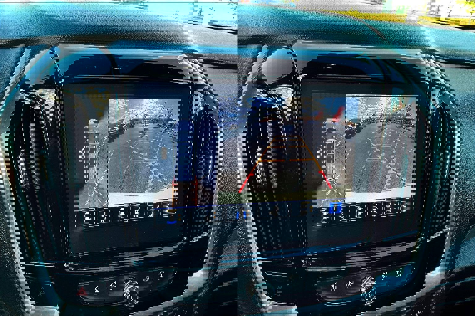 Used 2023 Chevrolet Traverse High Country image 15