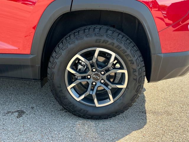 New 2026 Chevrolet Equinox ACTIV AWD/4WD image 17