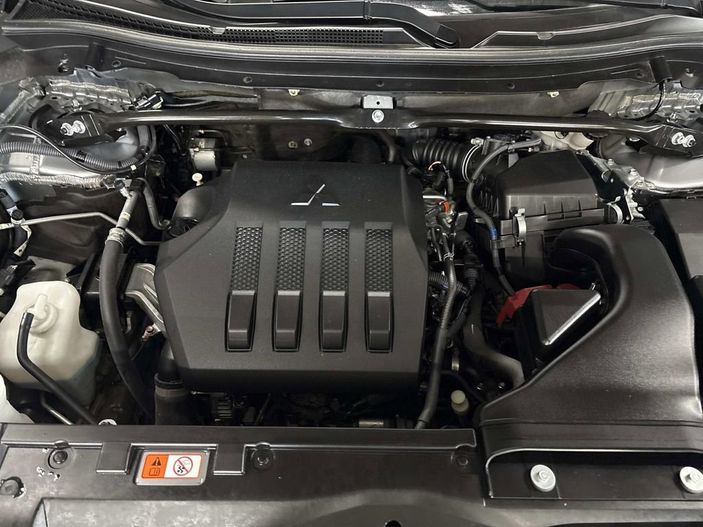 Used 2024 Mitsubishi Eclipse Cross SEL image 30