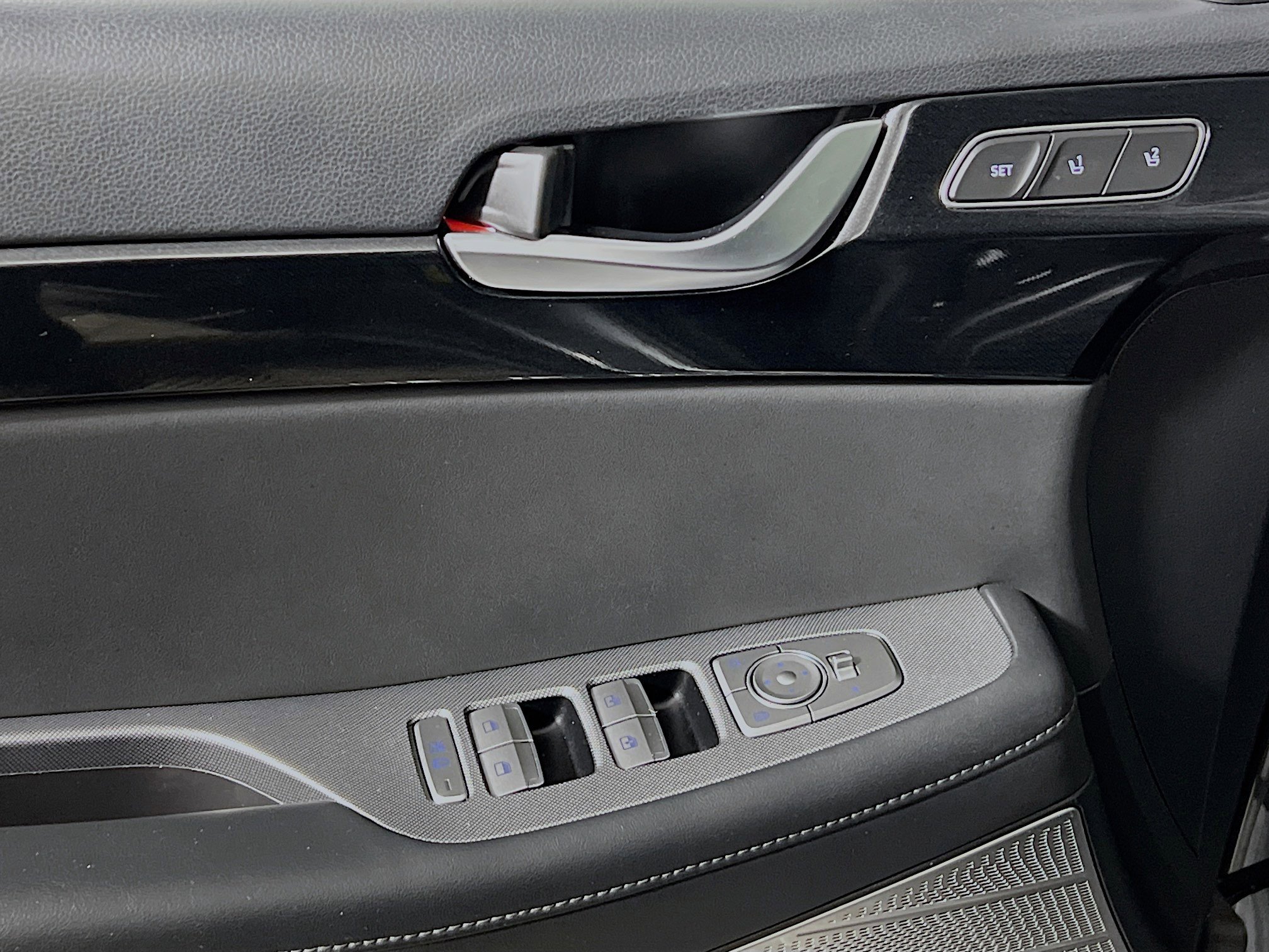 Used 2022 Hyundai Palisade Limited image 17