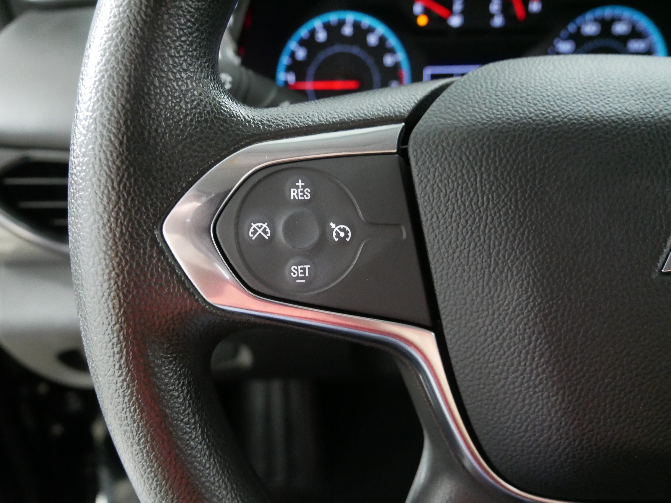 Used 2019 Chevrolet Traverse LS AWD/4WD image 27