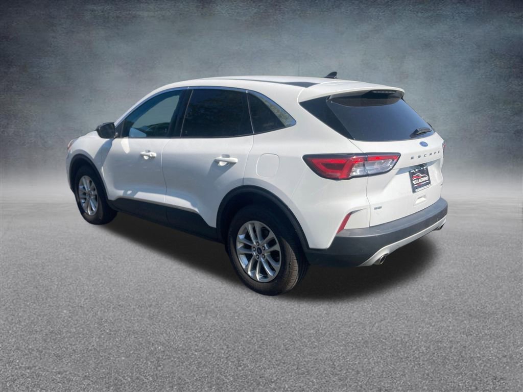 Used 2022 Ford Escape SE w/ Cold Weather Package image 3
