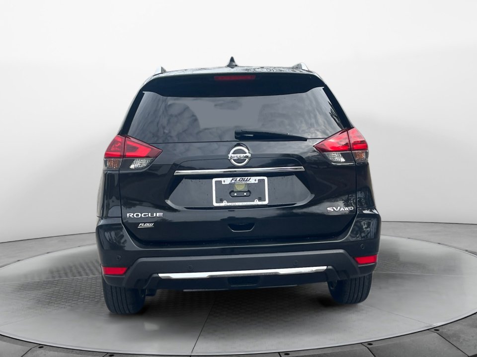 Used 2019 Nissan Rogue SV image 6