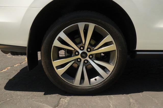 Used 2020 Ford Expedition Limited w/ Equipment Group 302A AWD/4WD image 37