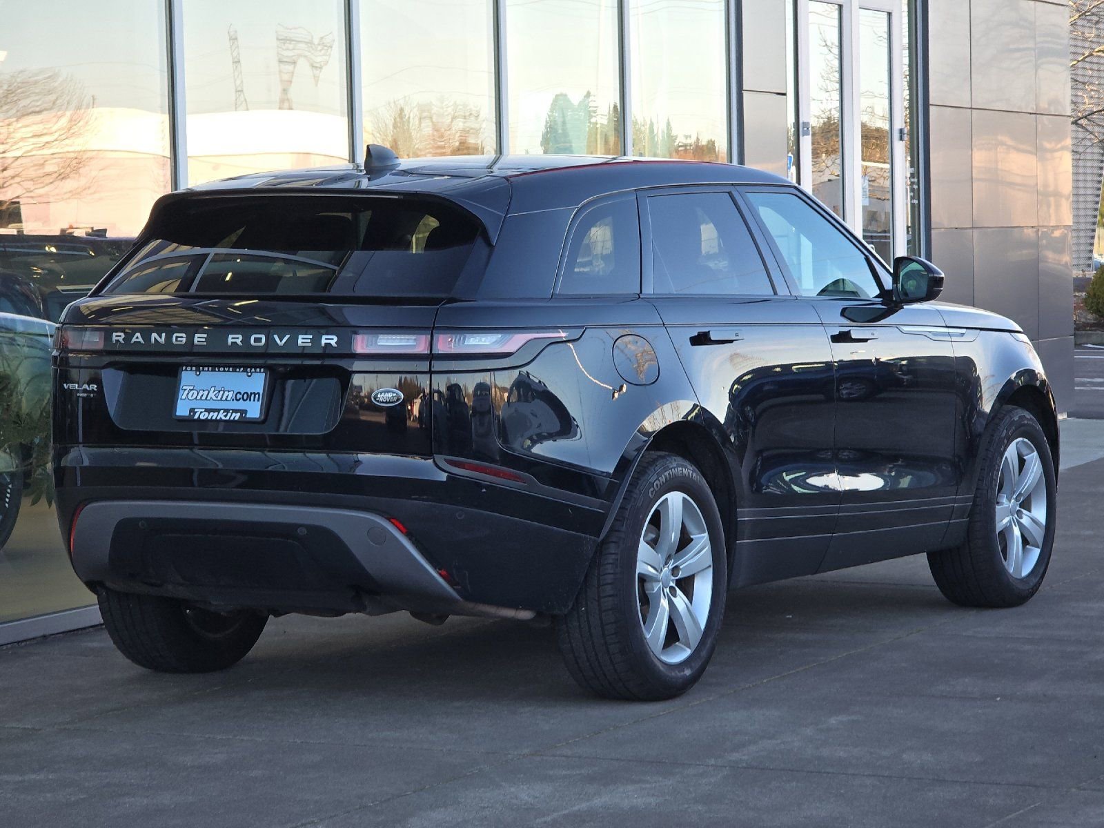 Used 2020 Land Rover Range Rover Velar S image 3