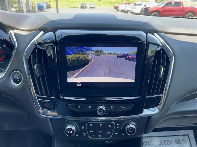Used 2023 Chevrolet Traverse LT FWD image 26