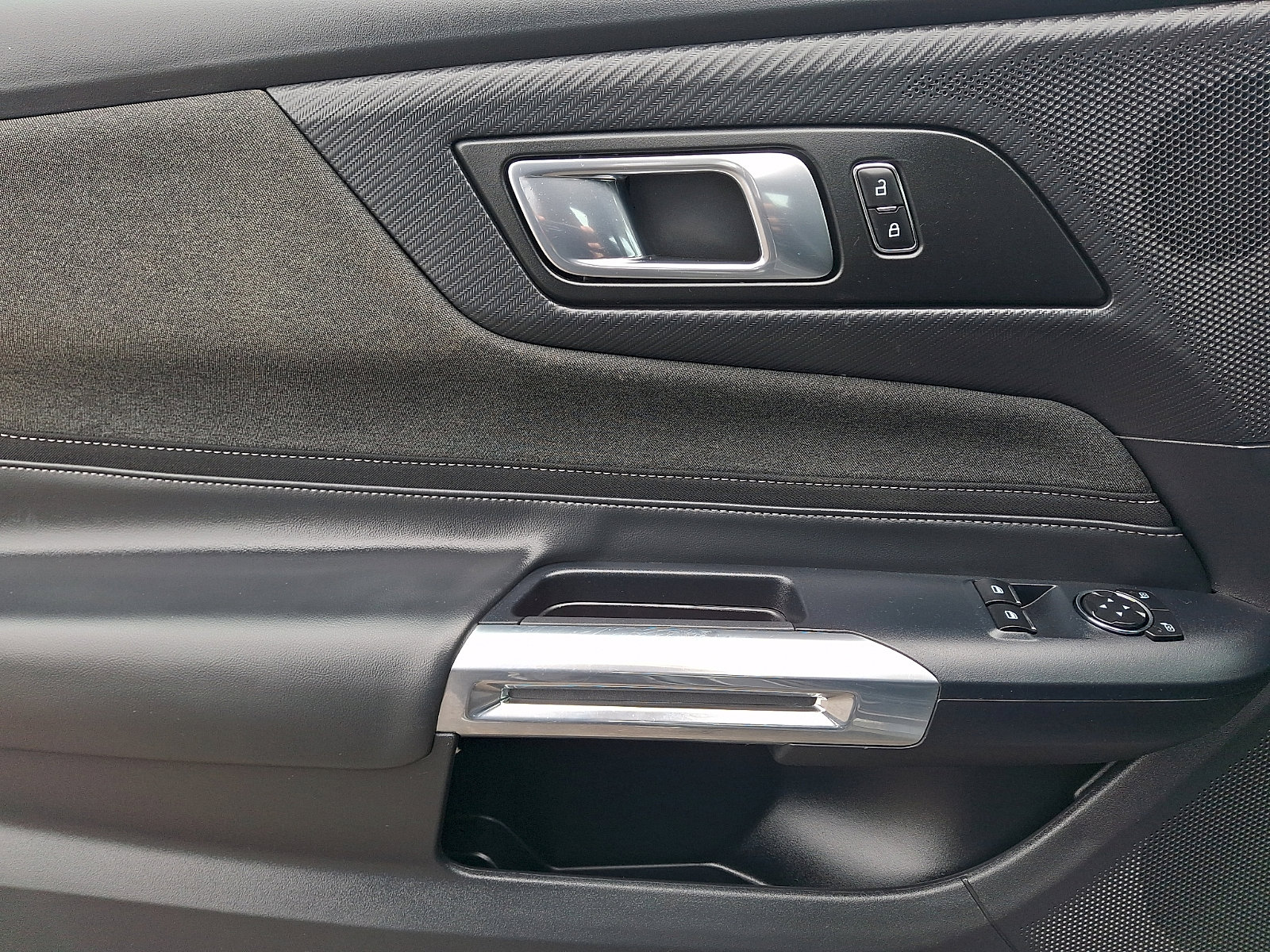 Used 2024 Ford Mustang EcoBoost Fastback image 13