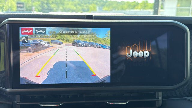 Used 2026 Jeep Gladiator Mojave w/ Safety Group AWD/4WD image 19