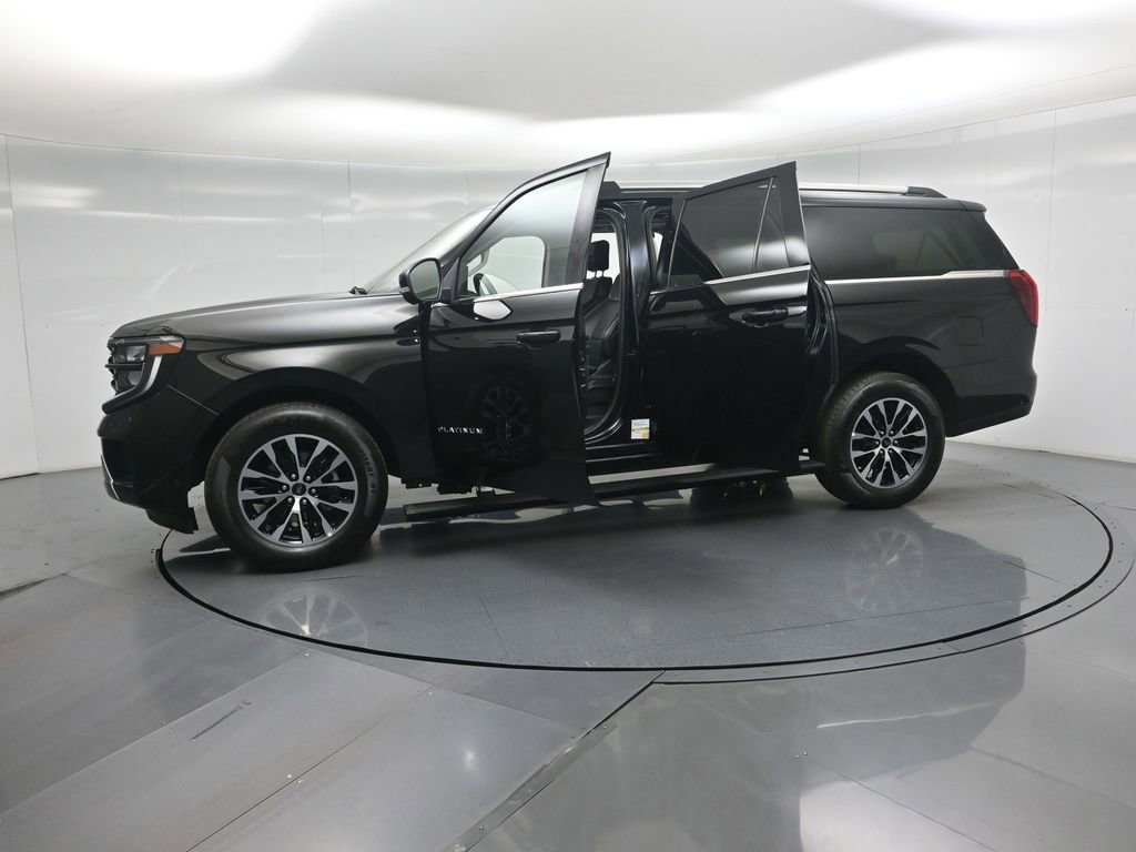 Certified 2025 Ford Expedition Max Platinum image 38