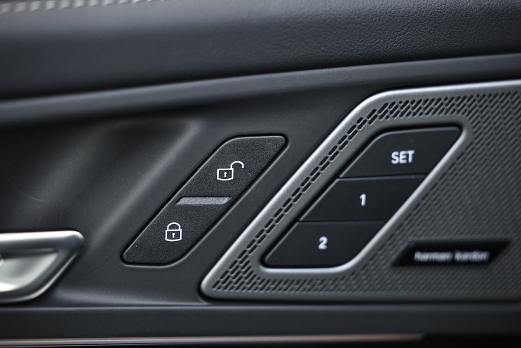 New 2026 BMW X1 xDrive28i w/ Technology Package image 15