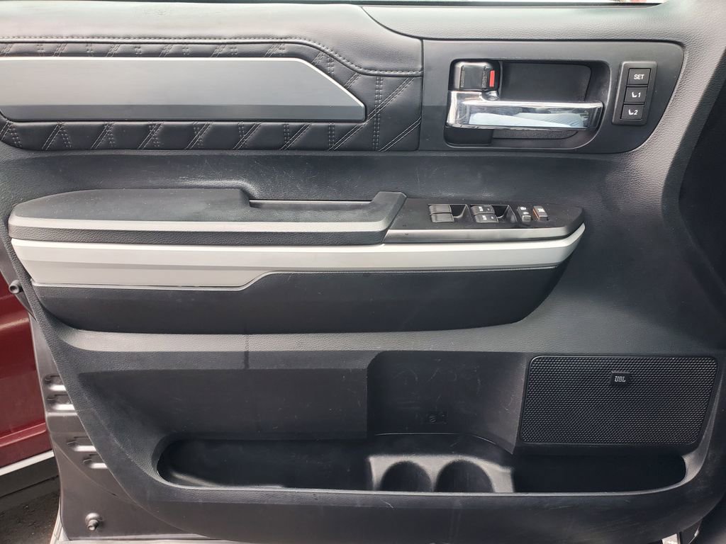 Used 2019 Toyota Tundra 4x4 CrewMax image 11