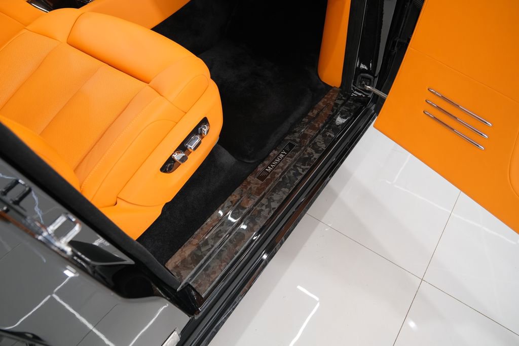 Used 2025 Rolls-Royce Phantom Sedan image 56