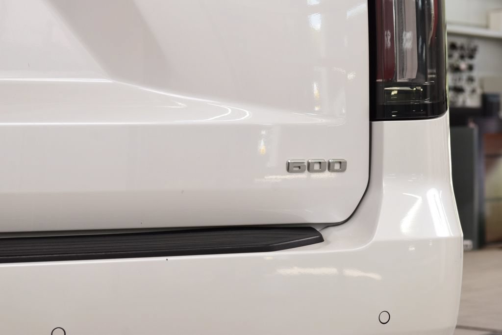 Used 2023 Cadillac Escalade ESV Sport Platinum AWD/4WD image 23