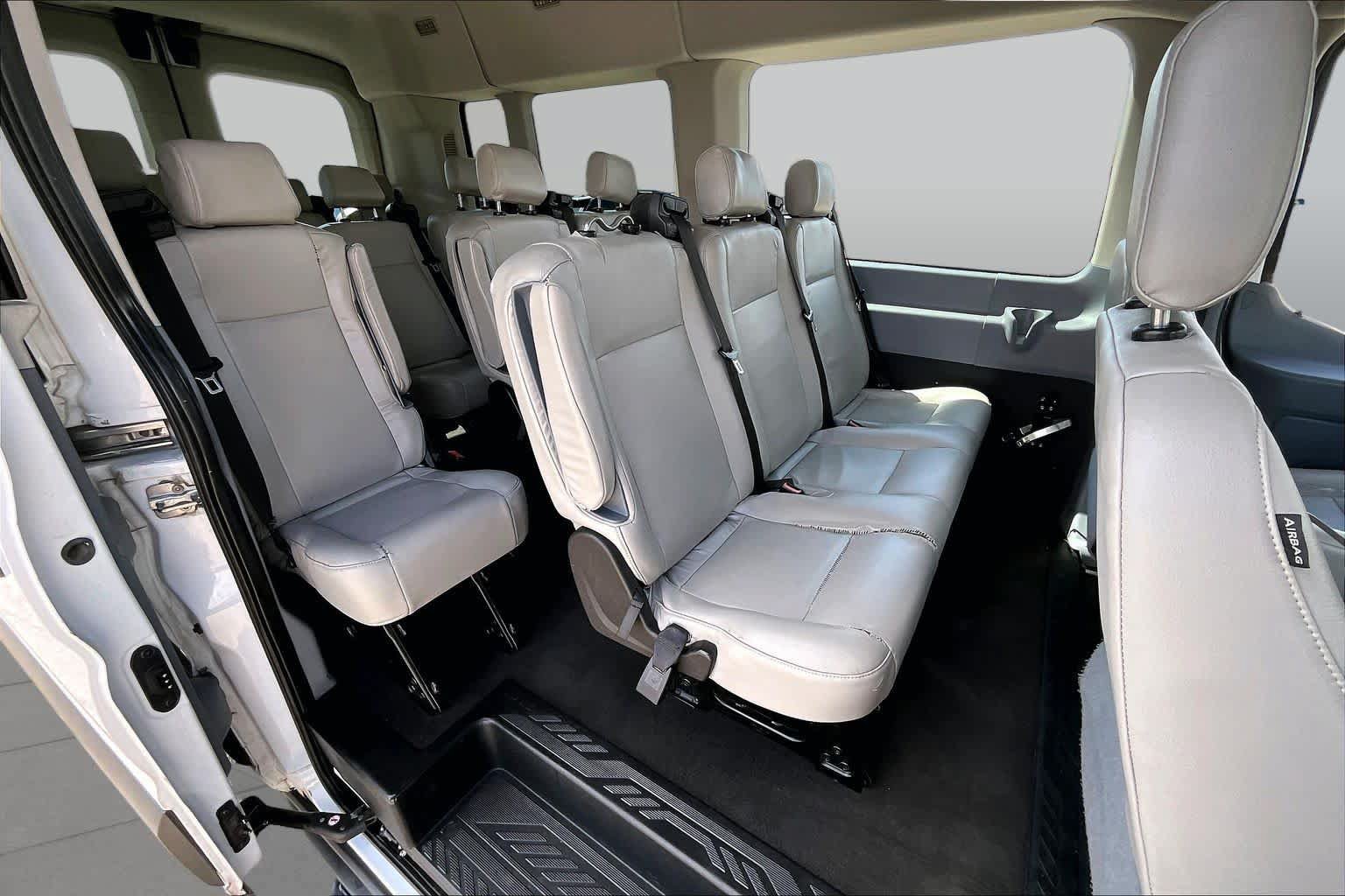 Used 2016 Ford Transit 350 XLT RWD image 19