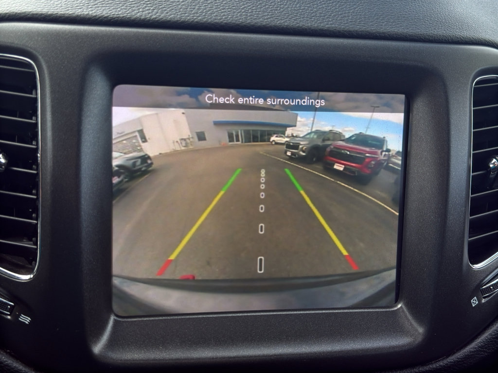 Used 2019 Jeep Compass Trailhawk w/ Leather Interior Group AWD/4WD image 19