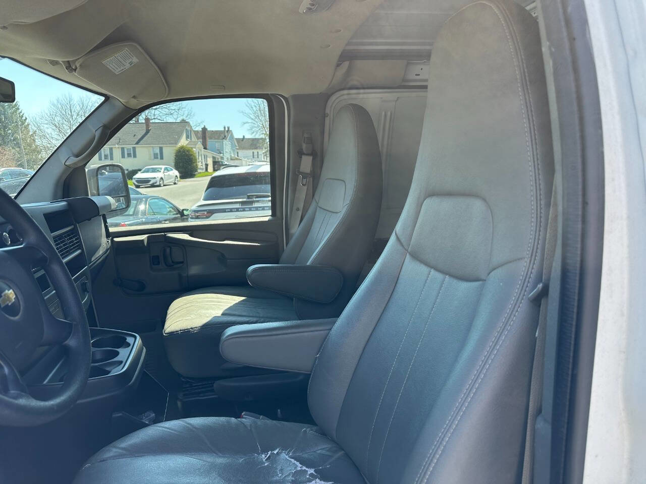 Used 2012 Chevrolet Express 1500 image 12