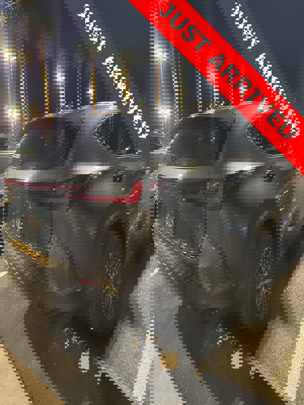 Used 2024 Lexus NX 350h AWD image 4