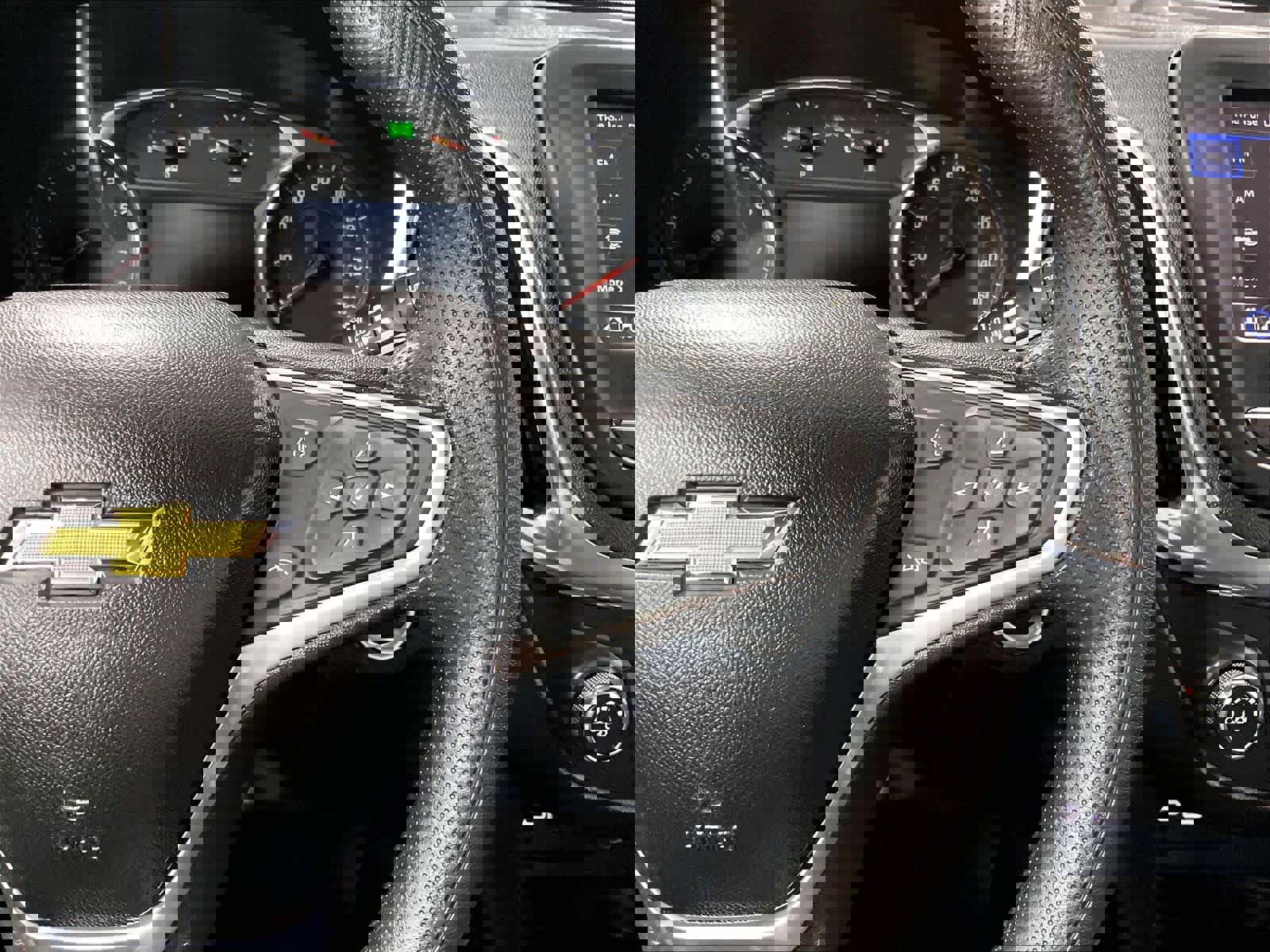 Used 2022 Chevrolet Equinox LT w/ LPO, Floor Liner Package image 23