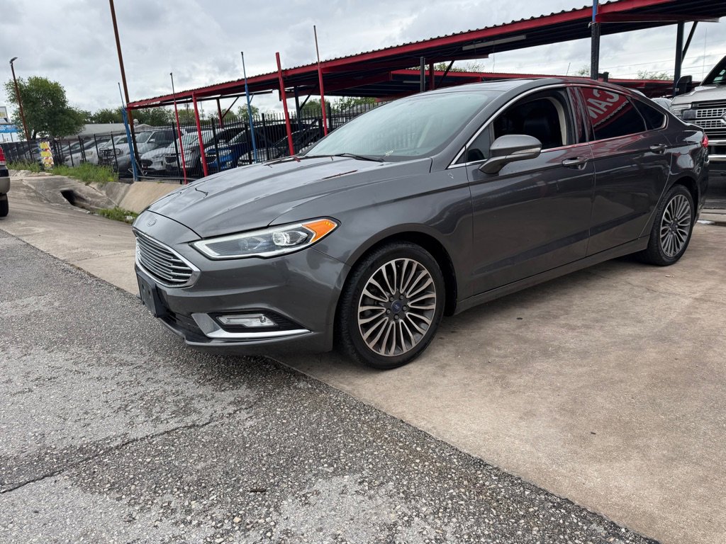 Used 2017 Ford Fusion SE w/ Fusion SE Technology Package AWD/4WD image 12