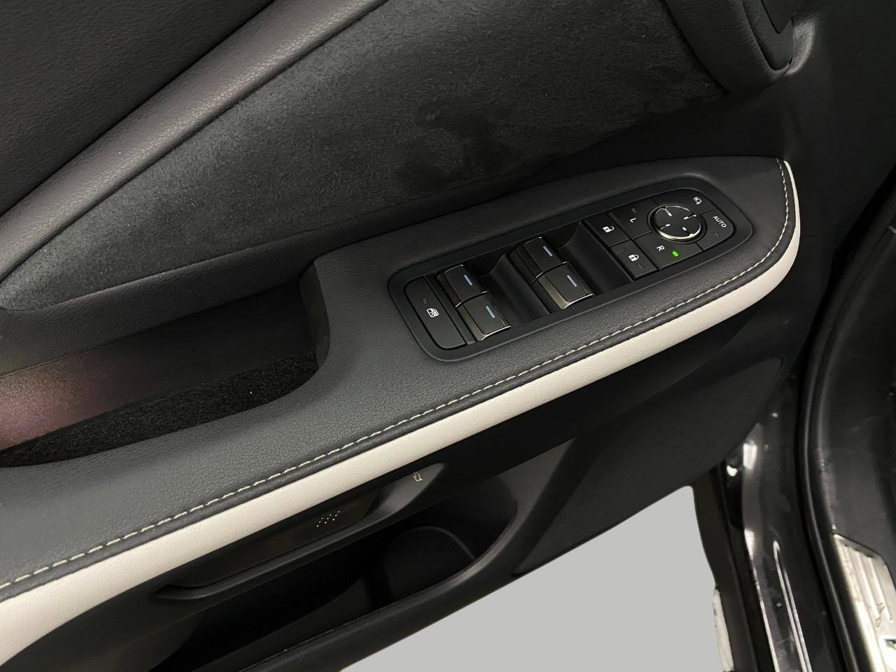 New 2026 Lexus TX 500h AWD image 30