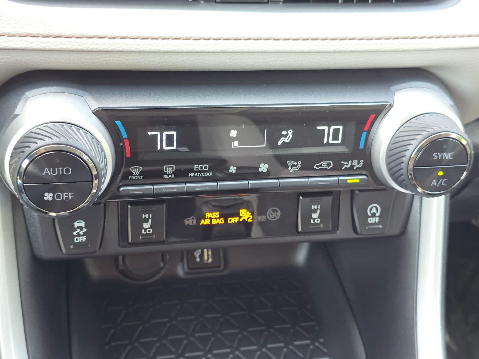 Used 2025 Toyota RAV4 XLE w/ Convenience Package AWD/4WD image 15