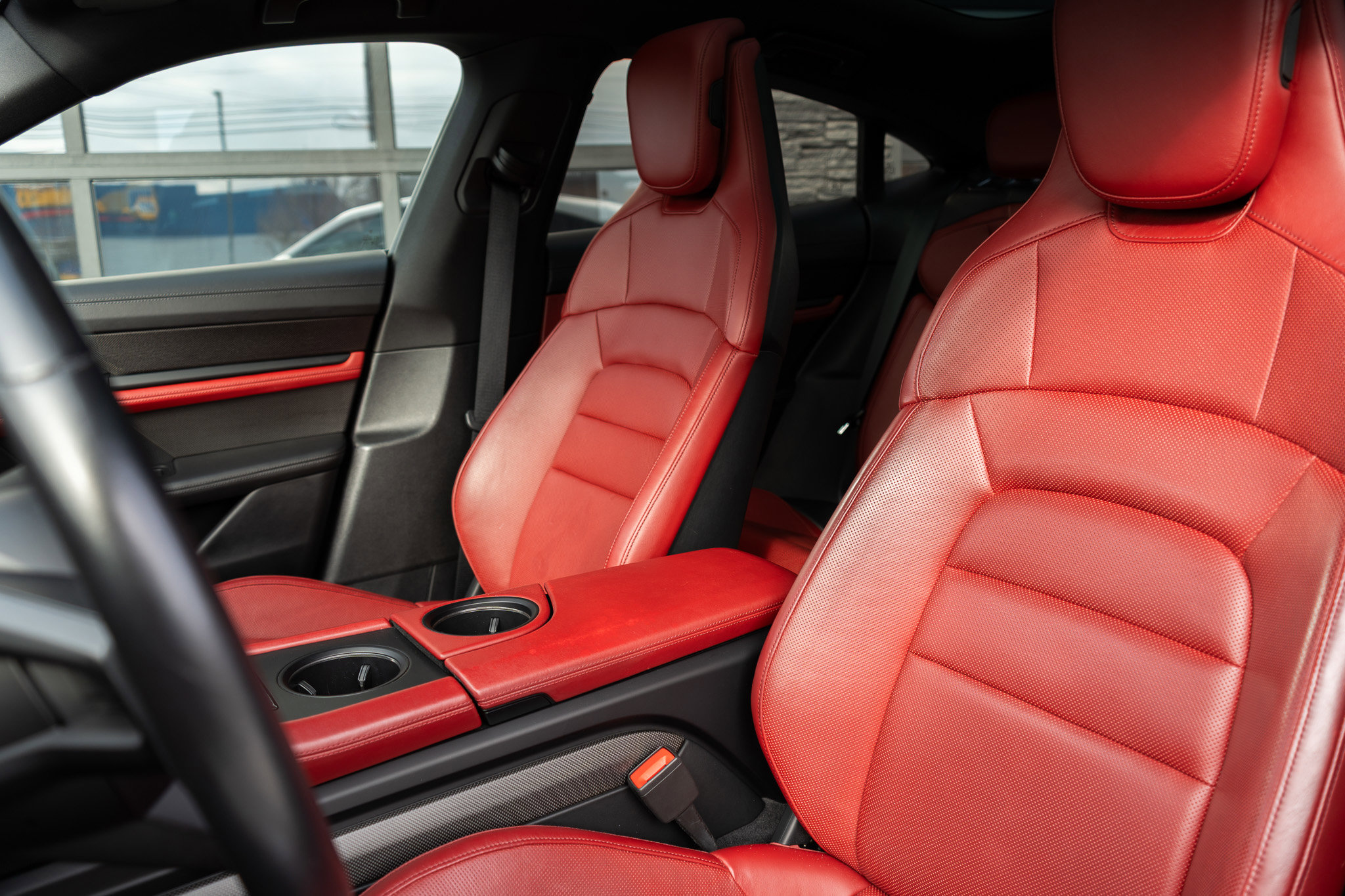 Used 2020 Porsche Taycan 4S image 7