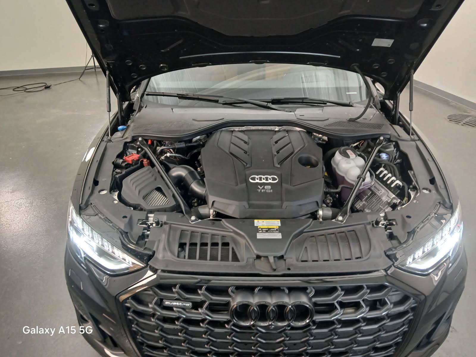 Used 2024 Audi A8 L 3.0T image 25