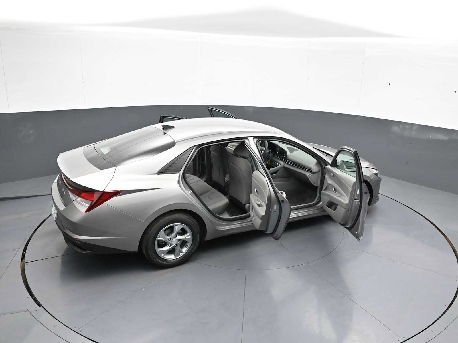 Certified 2023 Hyundai Elantra SE FWD image 43