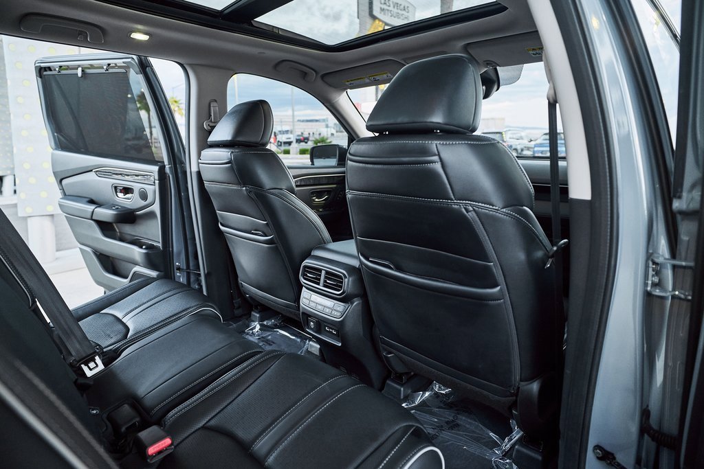 Used 2023 Honda Pilot Elite image 24