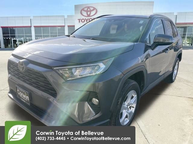 Used 2021 Toyota RAV4 XLE w/ Convenience Package image 7