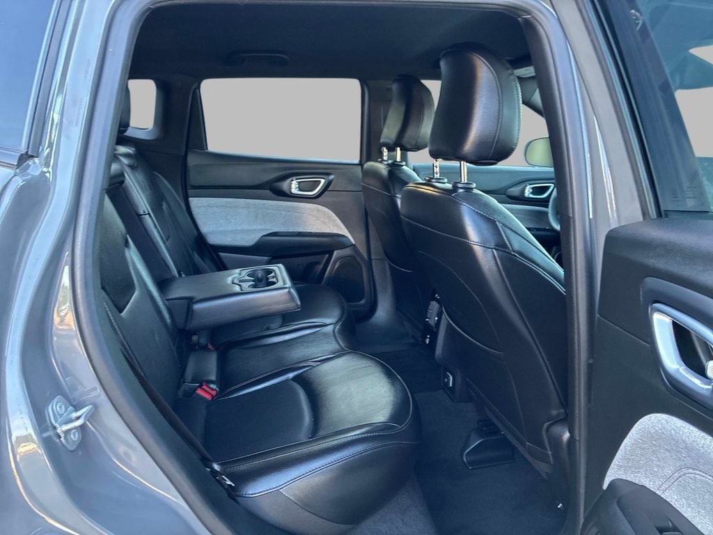 Certified 2023 Jeep Compass Latitude AWD/4WD image 10