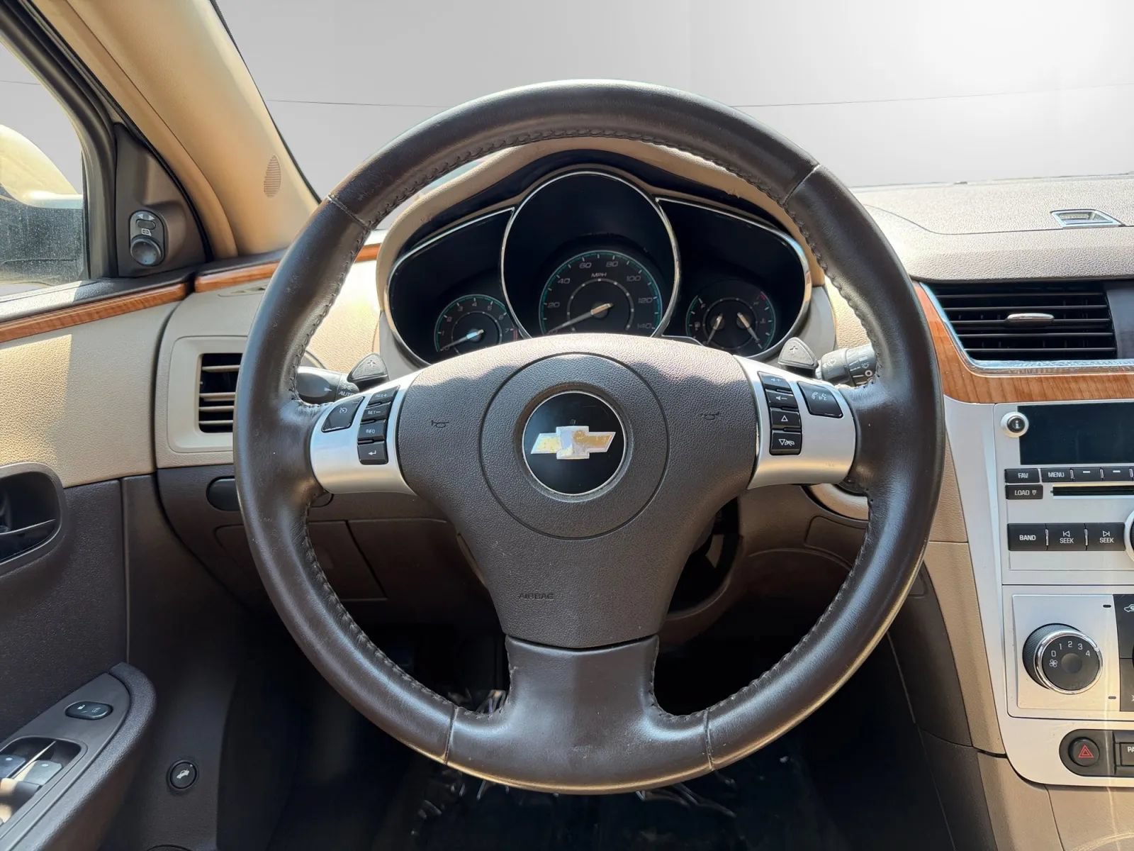 Used 2009 Chevrolet Malibu LT w/ HFV6 Engine Package FWD image 12