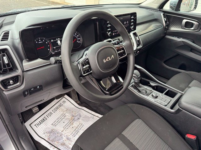 Used 2023 Kia Sorento LX FWD image 13