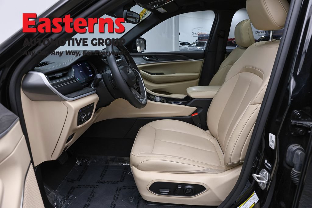 Used 2024 Jeep Grand Cherokee Limited 4xe AWD/4WD image 14