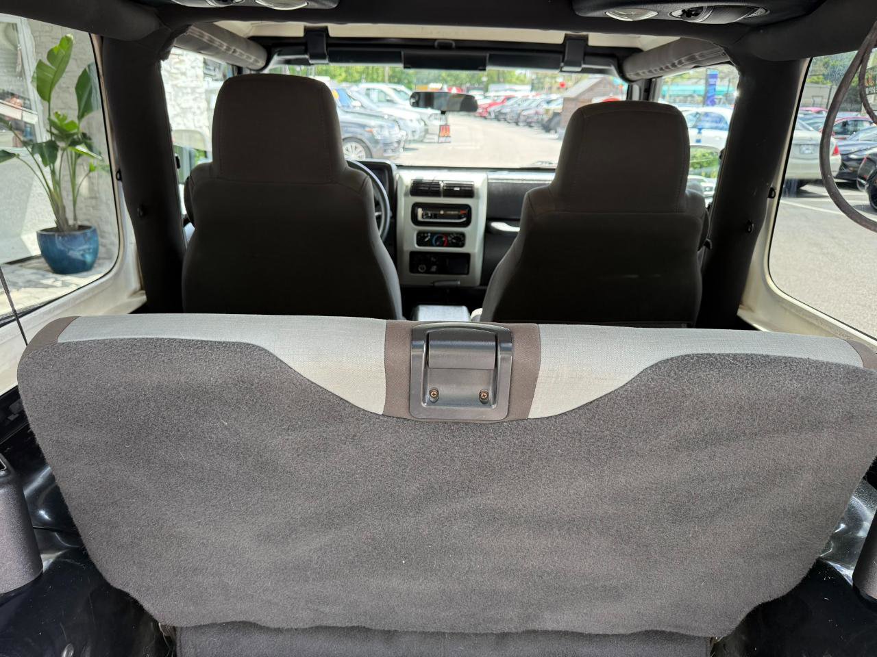 Used 2005 Jeep Wrangler X w/ Rocky Mountain Edition Group image 19