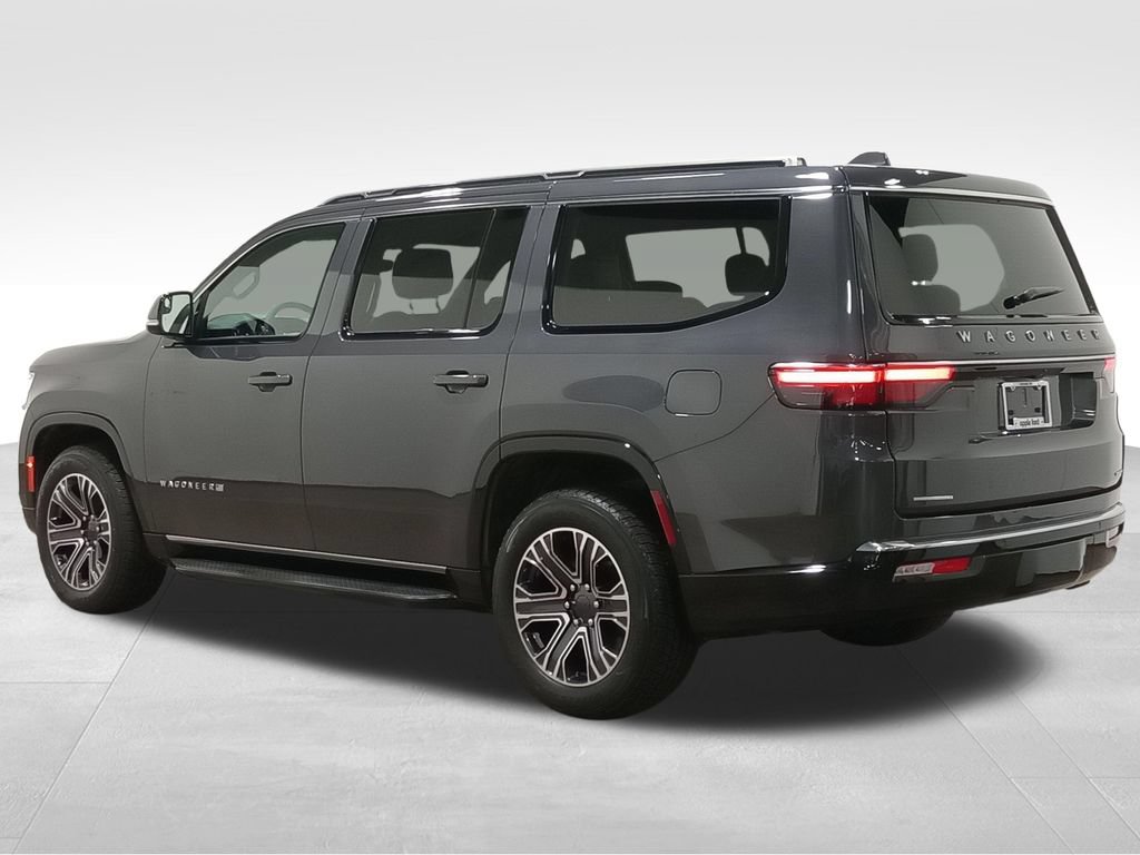 Used 2022 Jeep Wagoneer Series III AWD/4WD image 7