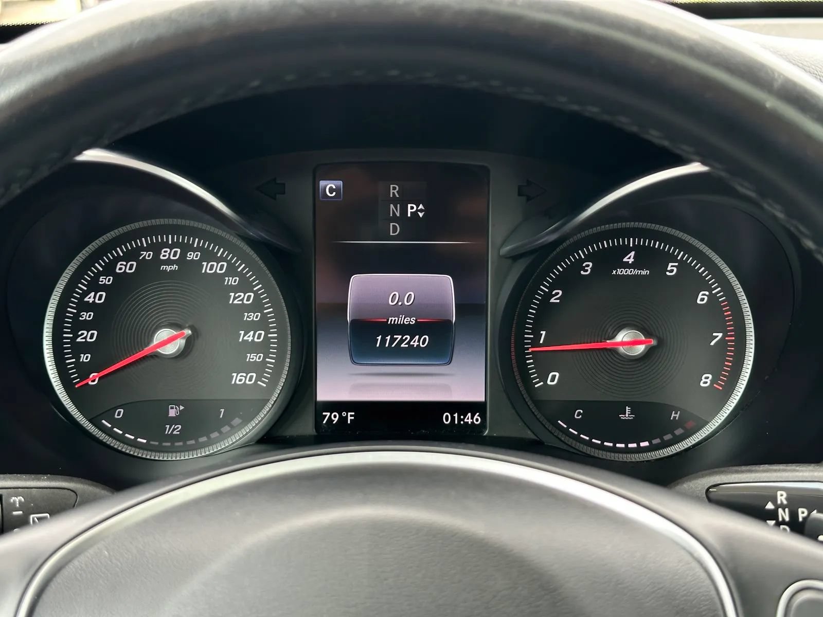 Used 2018 Mercedes-Benz GLC 300 4MATIC w/ Premium Package image 12