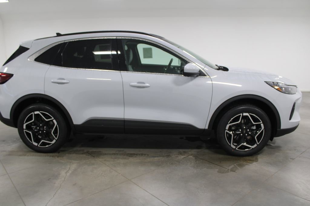 New 2026 Ford Escape Platinum w/ Premium Technology Package image 10