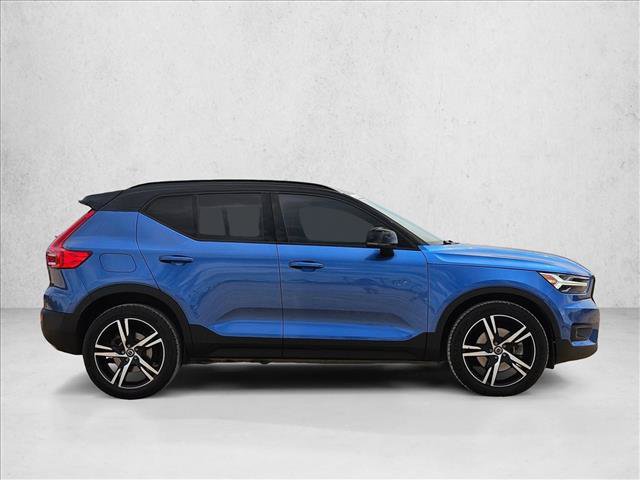 Used 2019 Volvo XC40 T5 R-Design AWD/4WD image 4