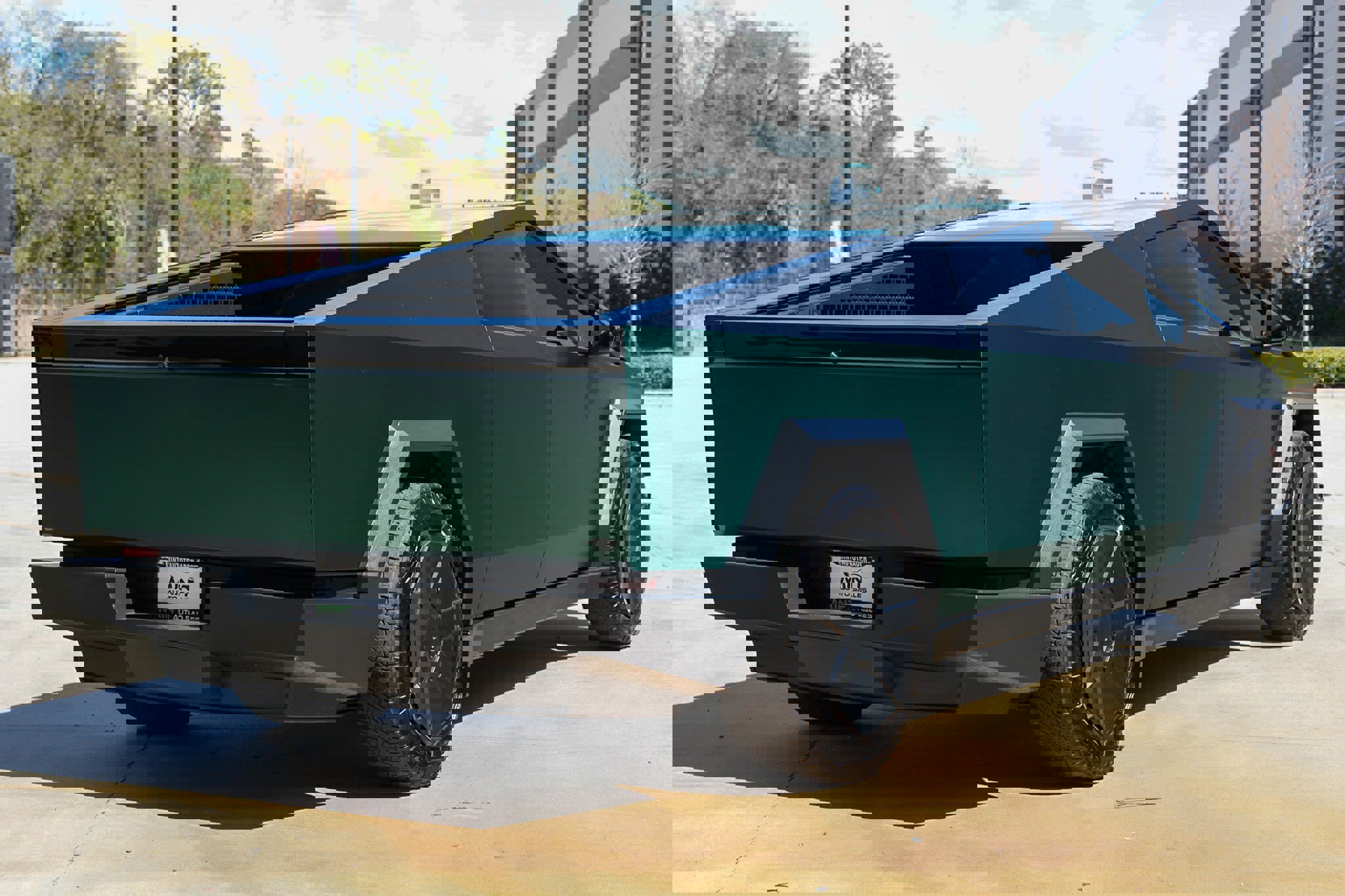 Used 2024 Tesla Cybertruck AWD Crew Cab image 16