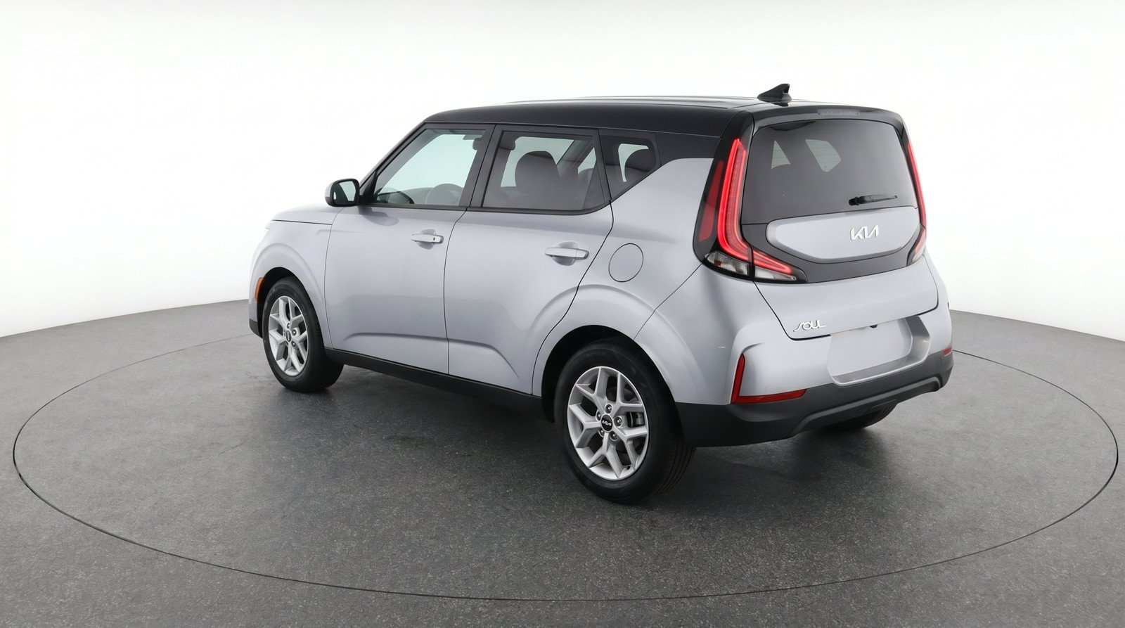Used 2025 Kia Soul LX w/ LX Technology Package FWD image 6