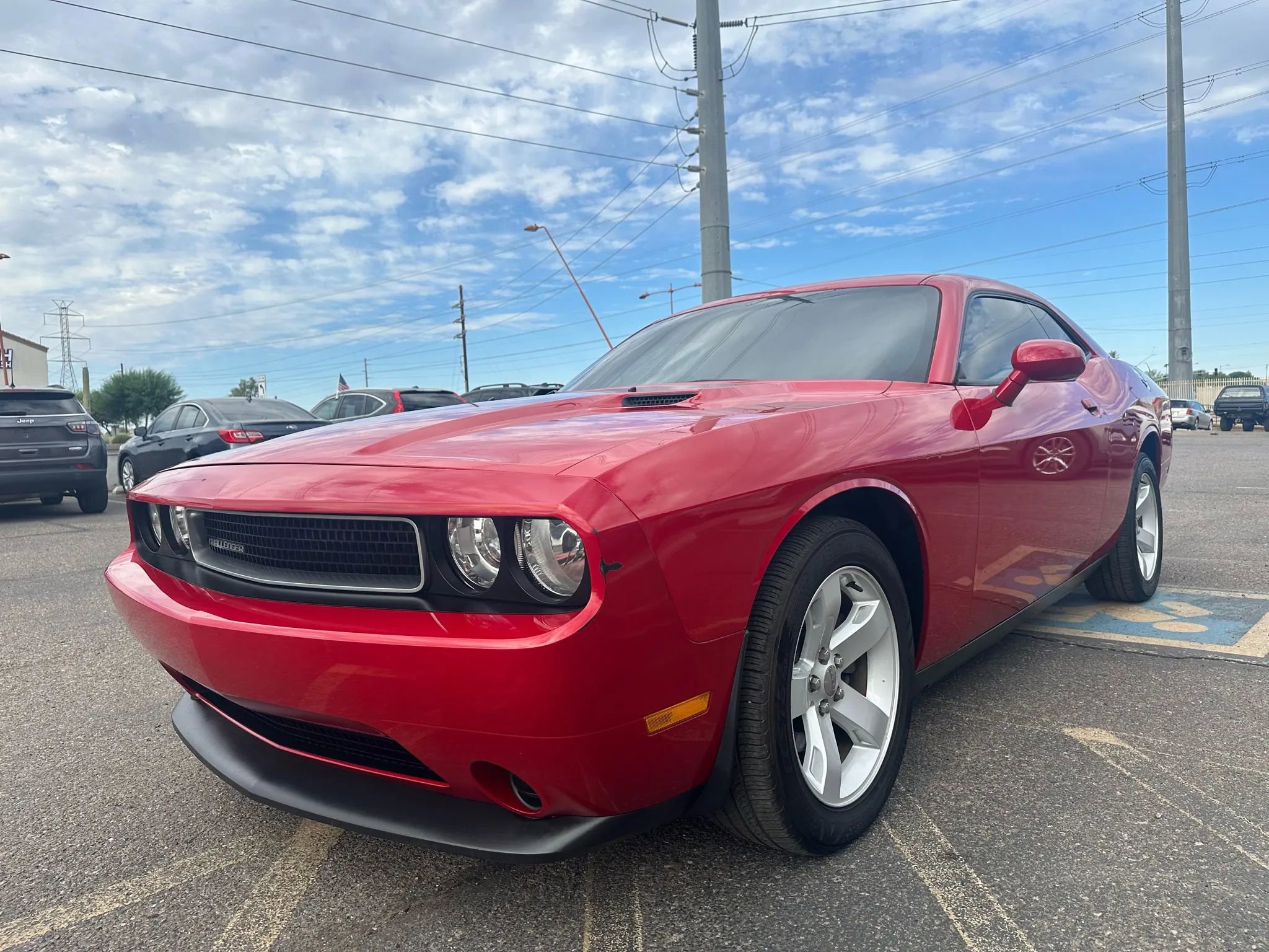 Used 2013 Dodge Challenger SXT image 5