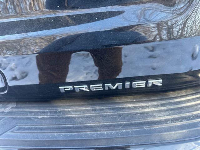 Used 2023 Chevrolet Suburban Premier image 15